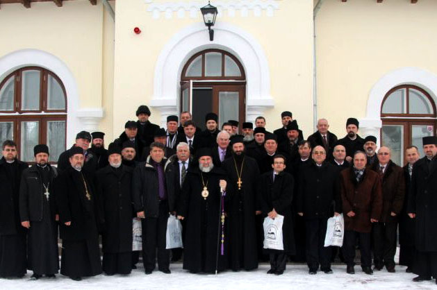 Lucrările Adunării eparhiale a Arhiepiscopiei Romanului şi Bacăului