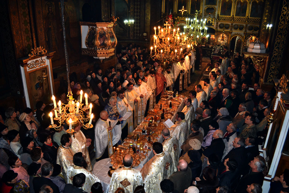 Sărbătoare la Biserica Mărăţei 1 din Piatra Neamţ