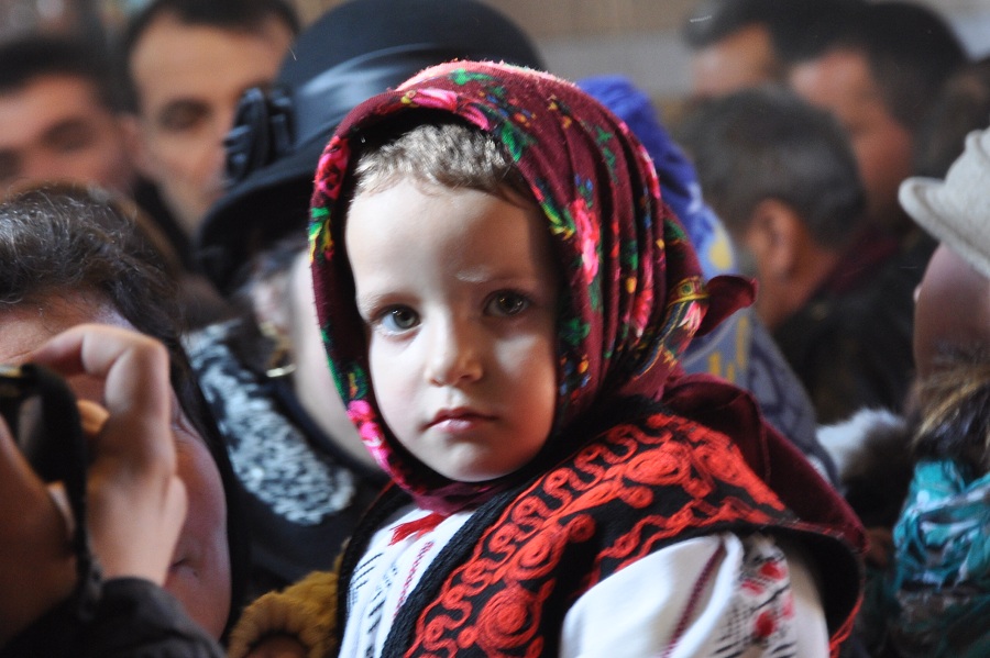 1000 de credincioşi, la Sfânta Liturghie oficiată de IPS Teofan la Urecheni