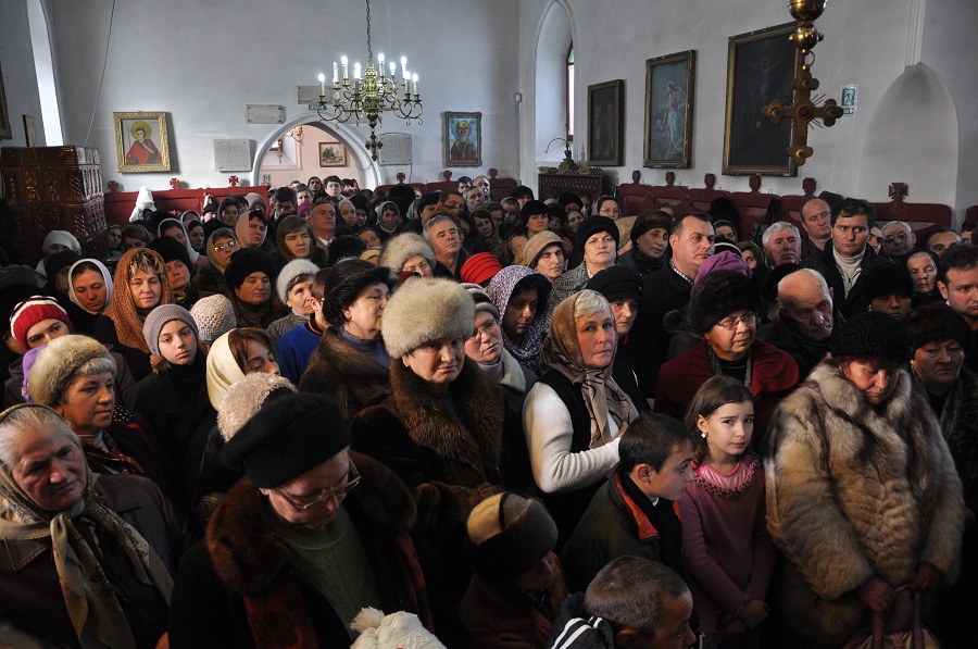 IPS Teofan: &quot;Numai cel care se roagă primeşte de la Dumnezeu capacitatea vederii duhovniceşti&quot;