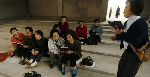 100 de milioane de oameni din întreaga lumea persecutaţi