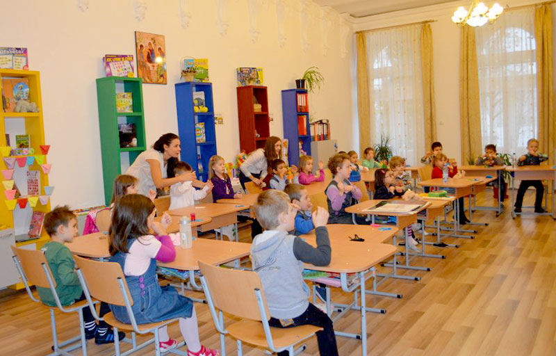 Biserica, educația și lupta pentru viață