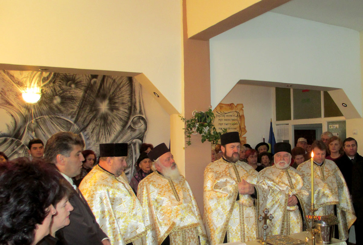 Moment aniversar la Şcoala „Mihai Eminescu“ din Roman