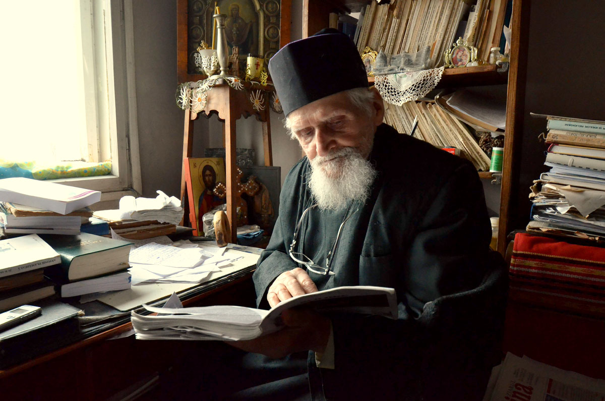 Mai săraci, fără părintele Ion Cârciuleanu