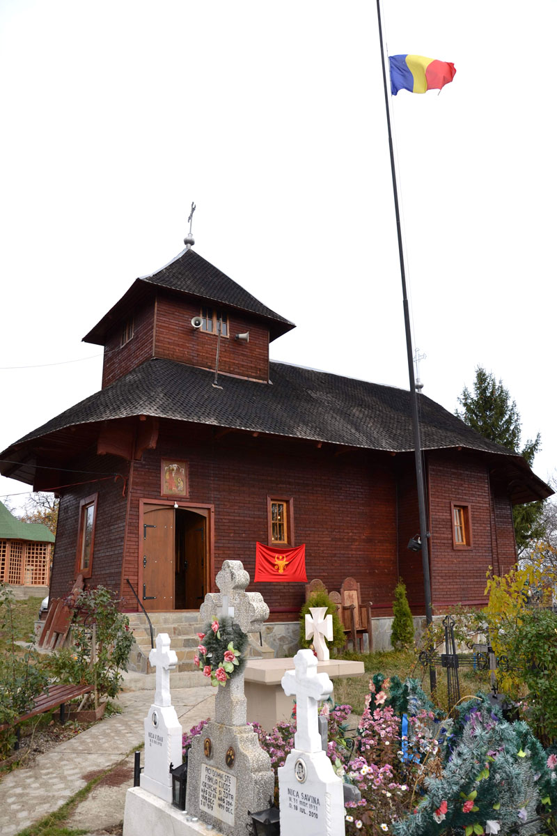 Bisericuţa din Corni: o enclavă de românism