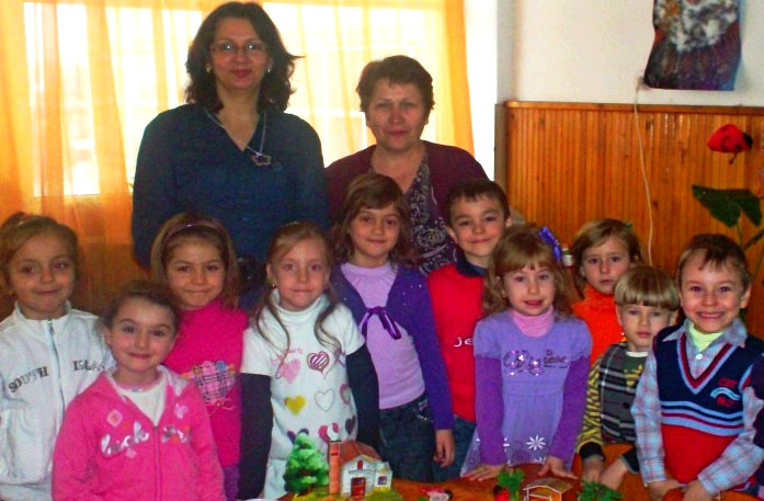 Daruri pentru copiii din două grădiniţe nemţene