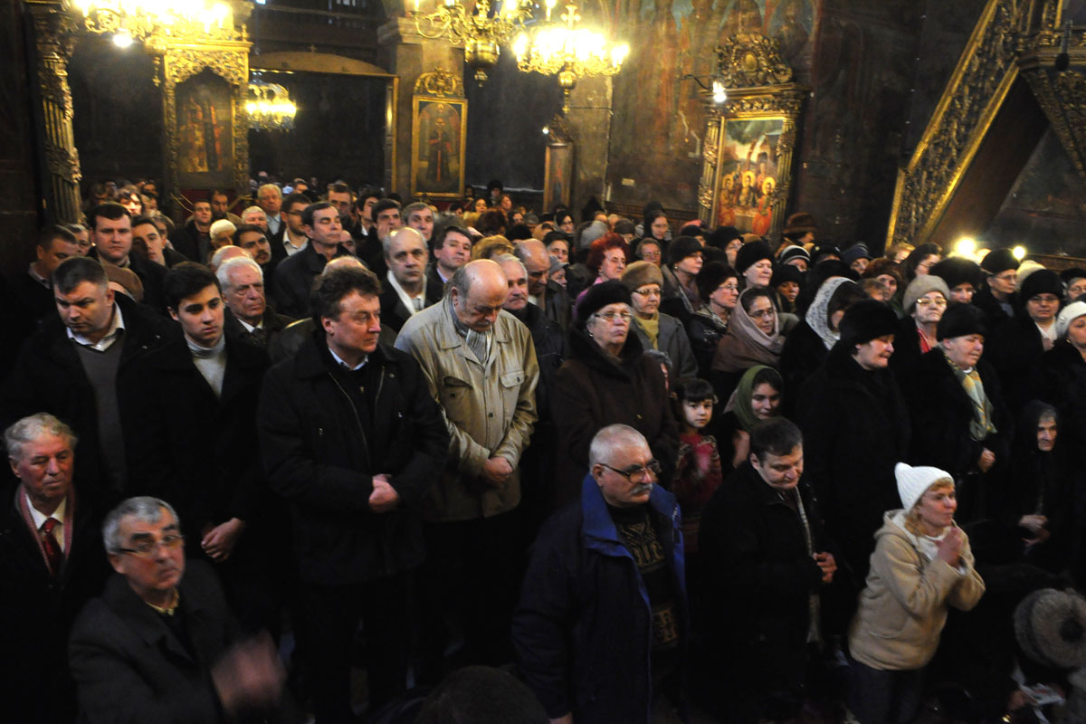 Binecuvântare arhierească la Mănăstirea Golia