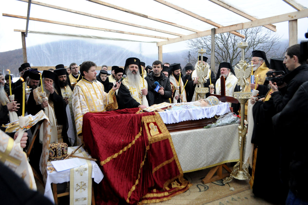 IPS Adrian Hriţcu, înmormântat la Mănăstirea Pogleţ din judeţul Bacău