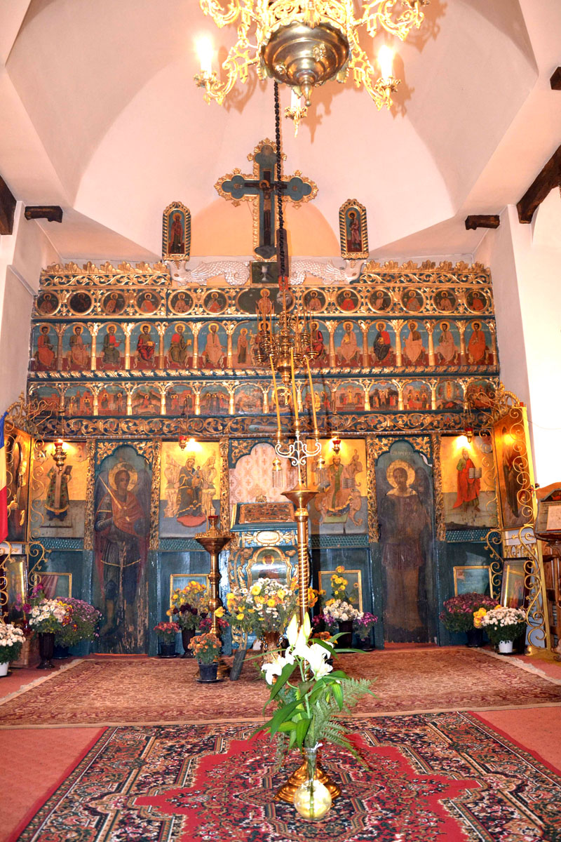 Bisericuţa din Corni: o enclavă de românism