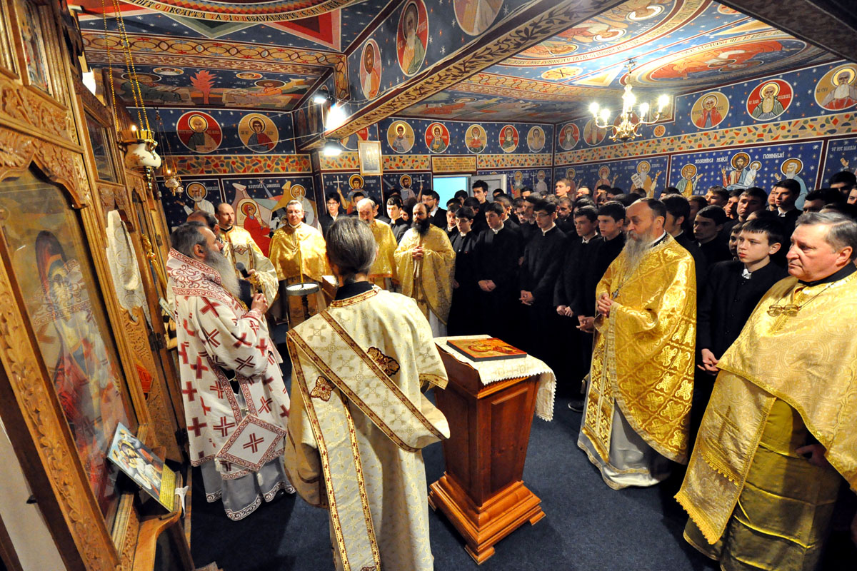 Zi de rugăciune şi de întâlnire cu elevii Seminarului Teologic Botoşani