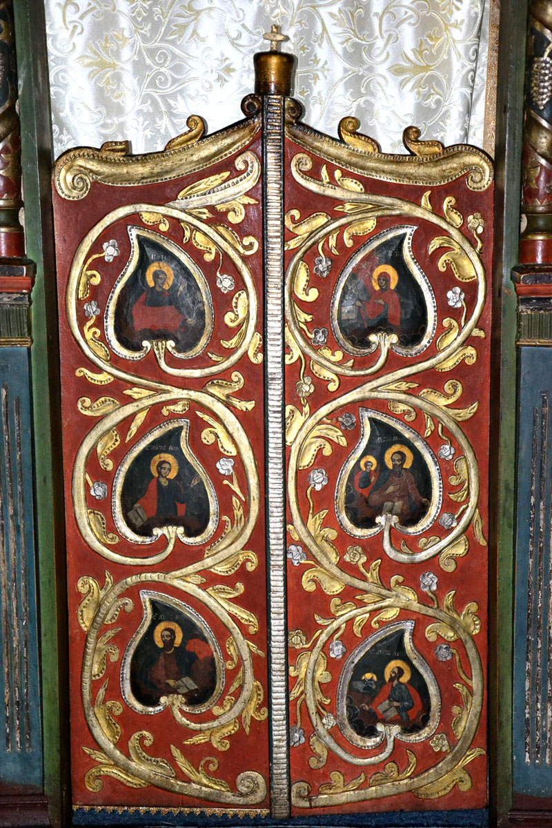 Tainicul lăcaş de lângă apa Bistricioarei