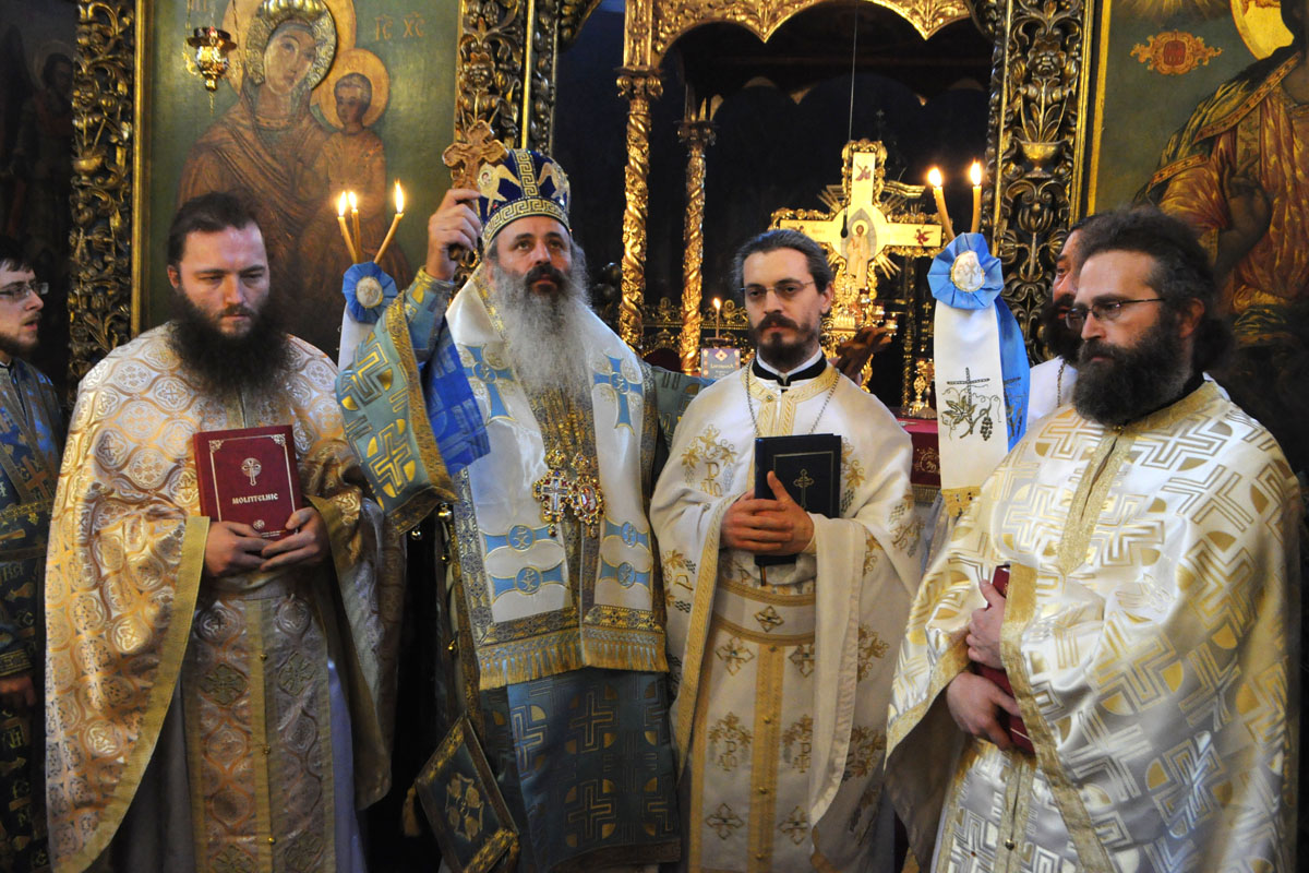Binecuvântare arhierească la Mănăstirea Golia