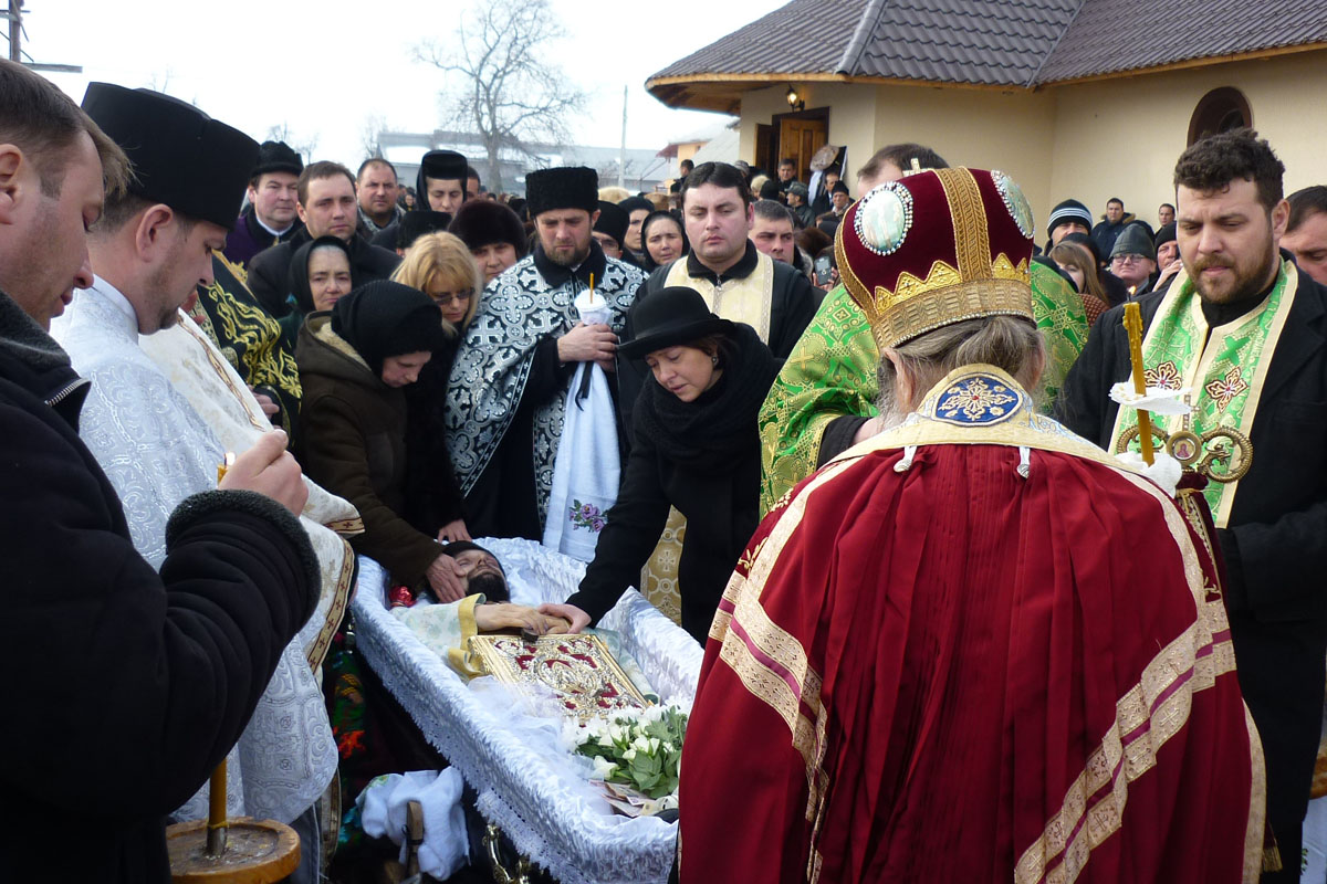 Slujba înmormântării a fost oficiată de IPS Pimen „Părintele Ioan Bilauca a făcut din preoţie idealul cel mai sfânt al vieţii sale“