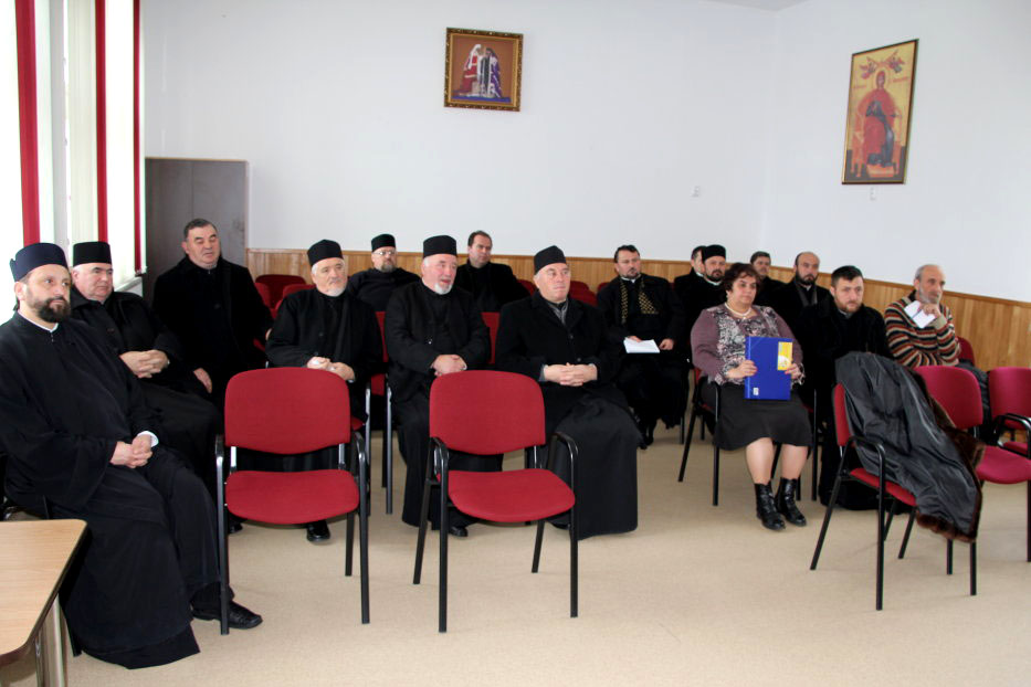 Întâlnirea membrilor Casei pentru Ajutor Reciproc a Eparhiei Romanului şi Bacăului