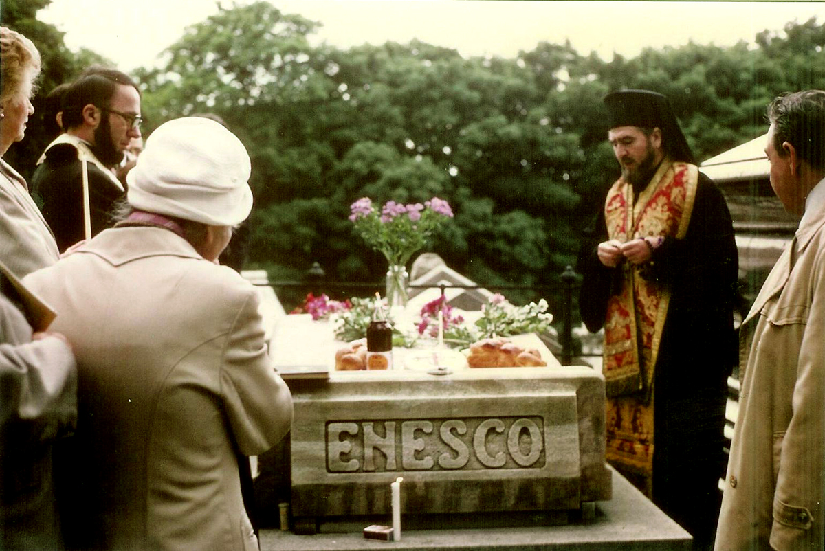 IPS Adrian Hriţcu, înmormântat la Mănăstirea Pogleţ din judeţul Bacău