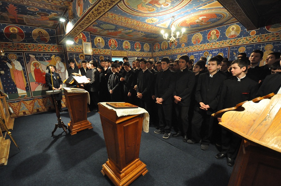 Zi de rugăciune şi de întâlnire cu elevii Seminarului Teologic Botoşani