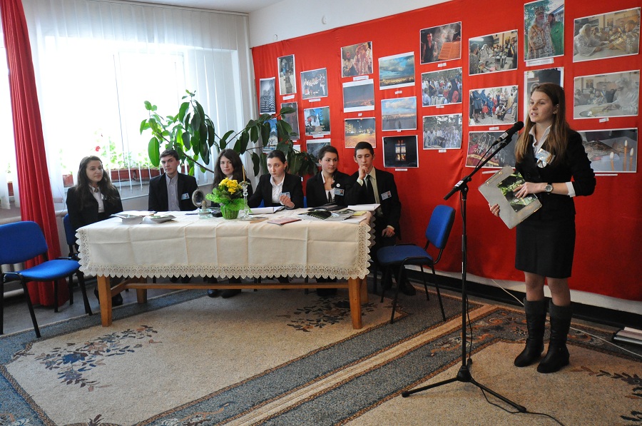 Liturghie arhierească şi lansare de revistă la Seminarul Teologic Dorohoi