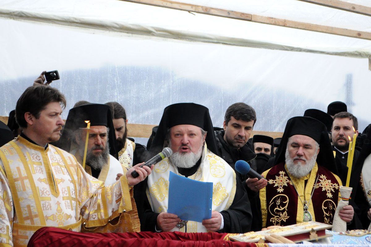 IPS Adrian Hriţcu, înmormântat la Mănăstirea Pogleţ din judeţul Bacău