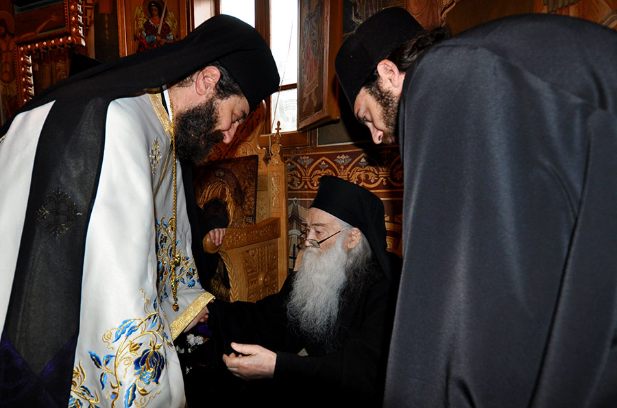 Părintele Iustin Pârvu a împlinit 94 de ani