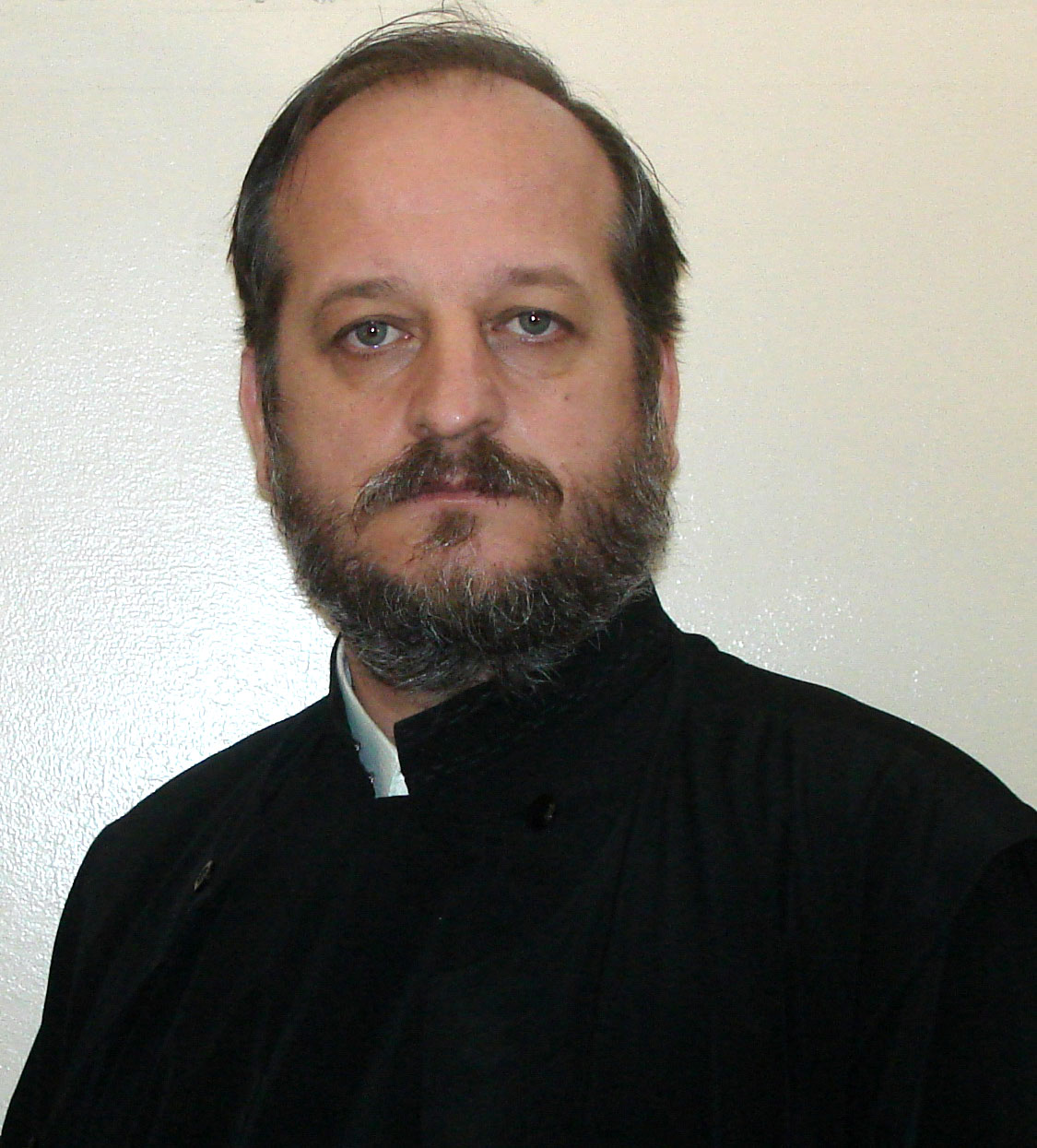 Multe reprezentări iconografice, puţine icoane