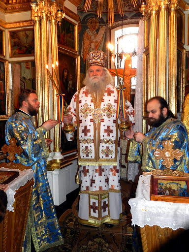 Slujbă arhierească în ctitoria lui Costache Roset din Botoşani