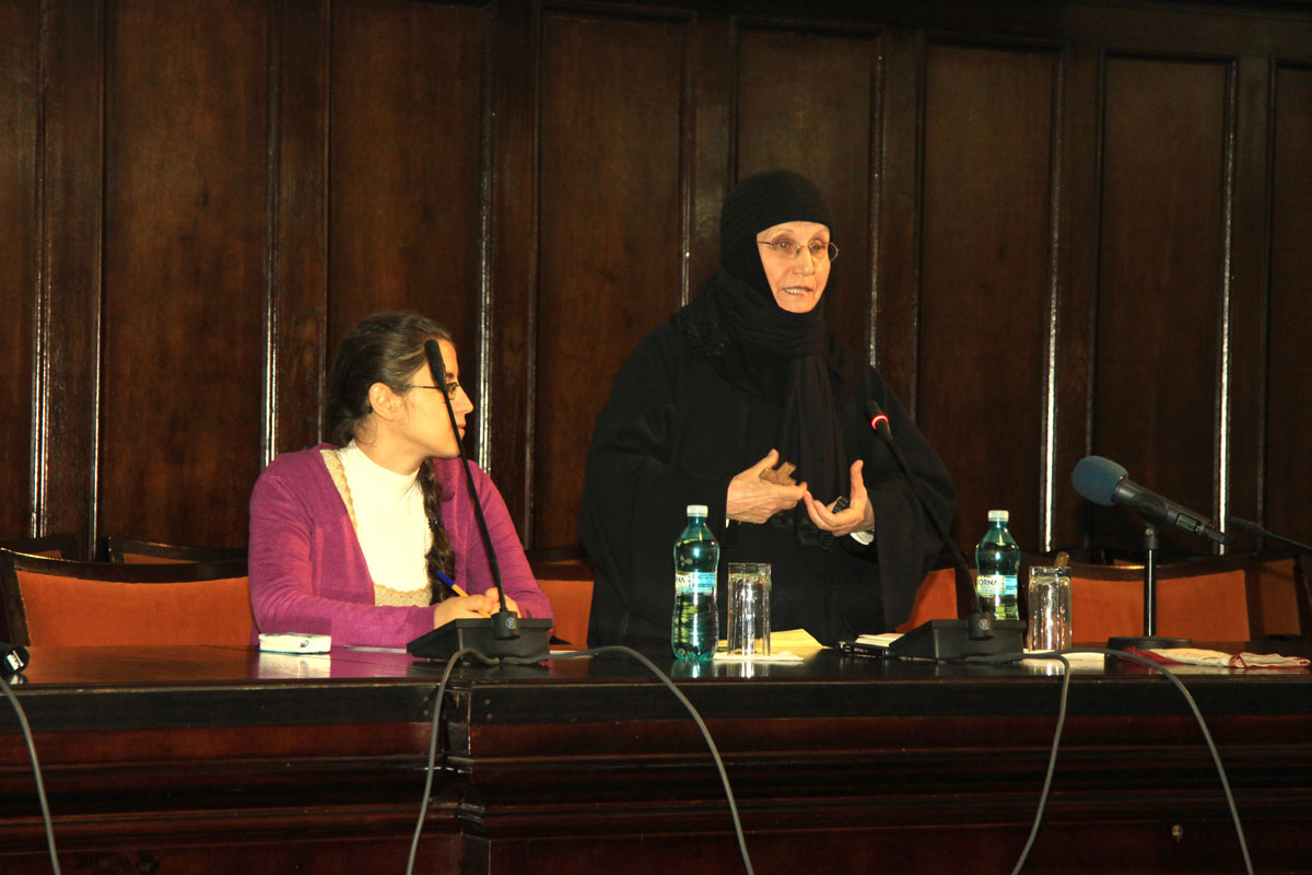 „Arme care nu ucid: postul şi rugăciunea“