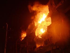 Biserică creştină incendiată de extremiştii musulmani în Libia