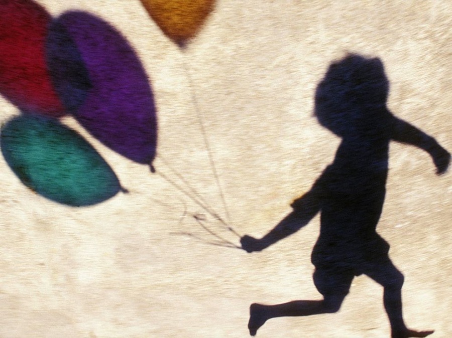 Povestea unui balon sau drumul dintre tinereţe şi maturitate Povestea unui balon sau drumul dintre tinereţe şi maturitate