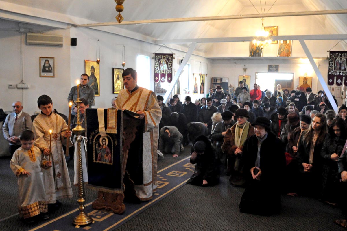 Fragment din moaştele Sfântului Iulian, pentru biserica din Campusul „Tudor Vladimirescu“