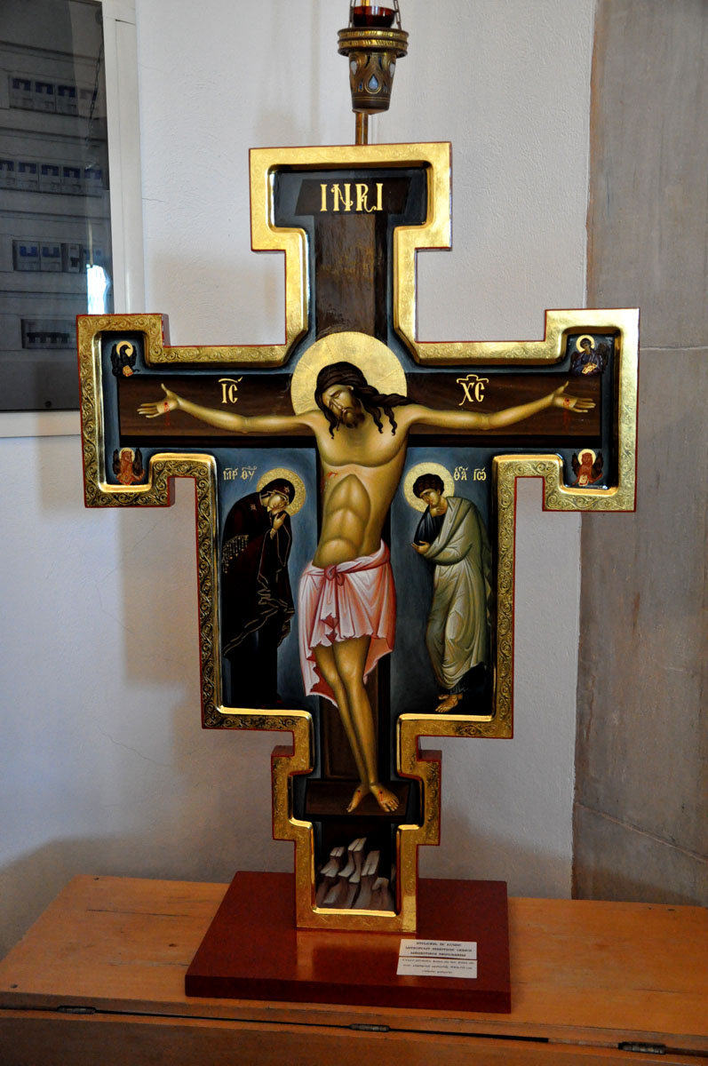 O expoziţie care bucură atât ochiul, cât mai ales inima - „Icoanele sfinţilor - o mărturisire ortodoxă“