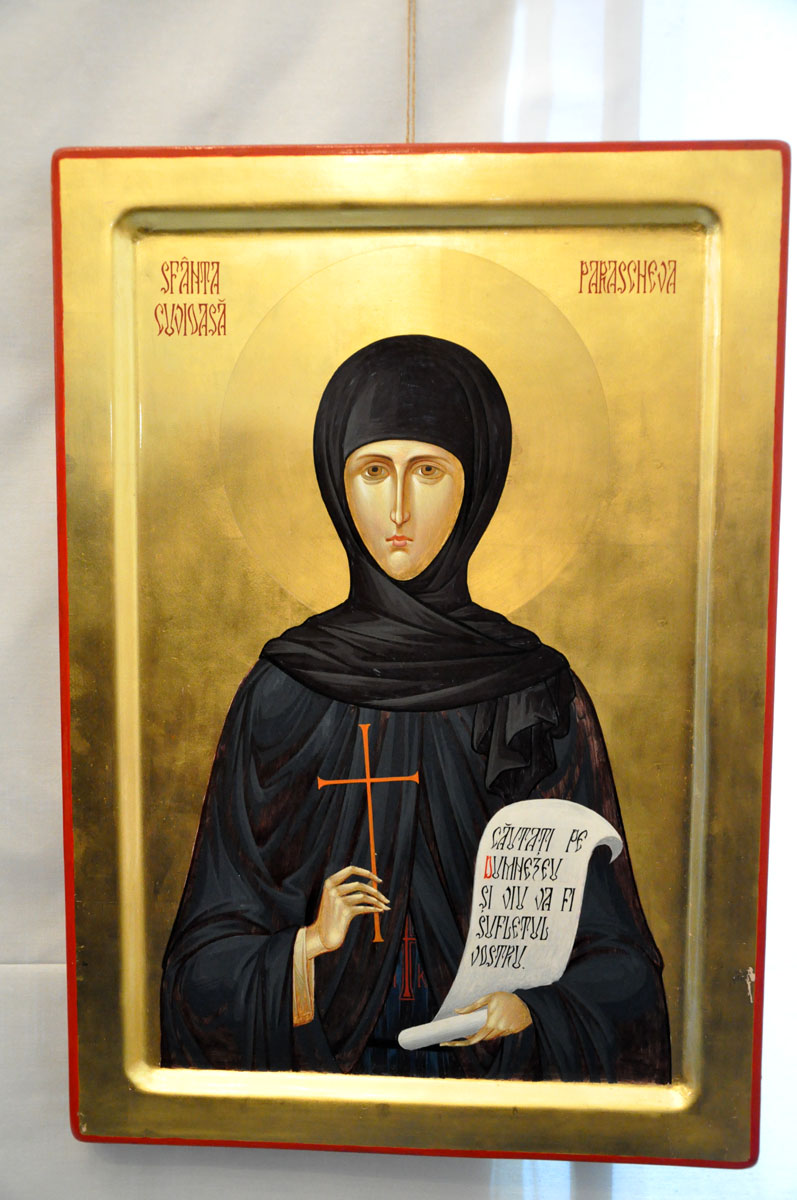 O expoziţie care bucură atât ochiul, cât mai ales inima - „Icoanele sfinţilor - o mărturisire ortodoxă“