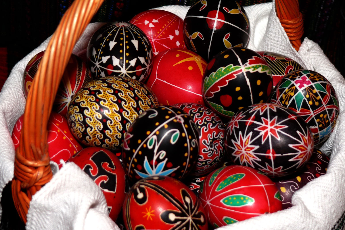 „Oul încondeiat nu poate fi despărţit de credinţă“