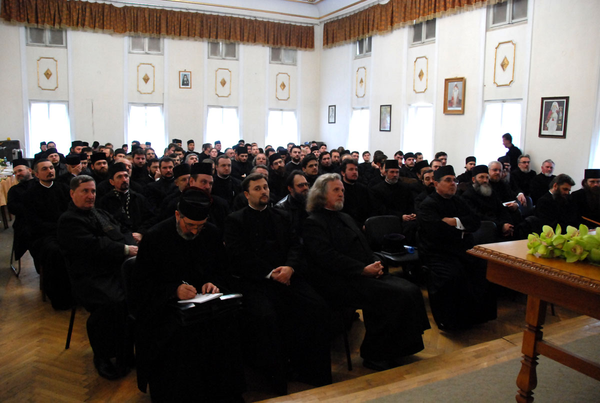 Întruniri preoţeşti în protopopiatele Botoşani şi Bârlad
