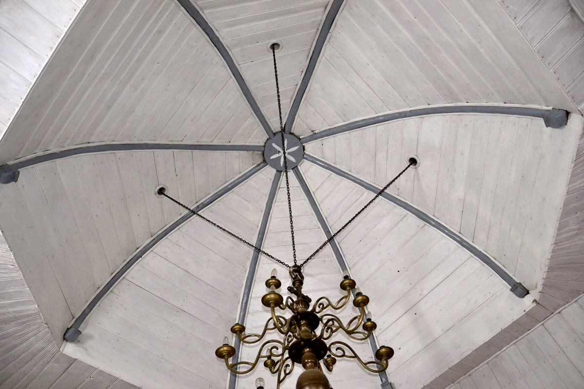 Bisericuţa de pe munte