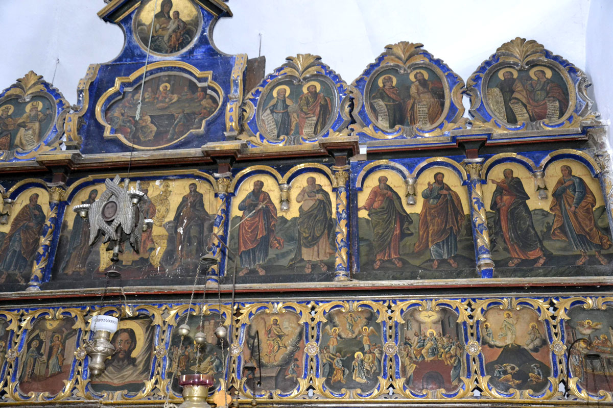 Mai aproape de Cer, în schitul de la Ţibucani