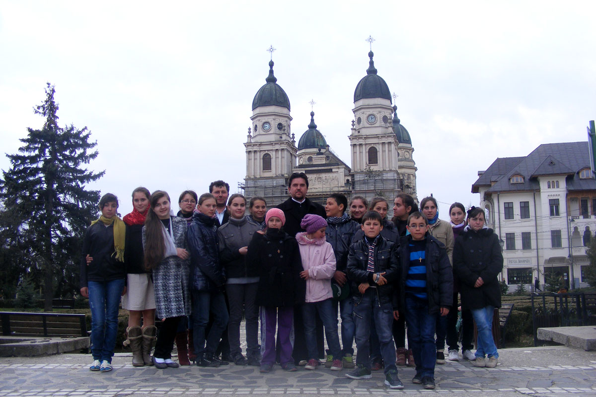 Micii pelerini de la parohia Coarnele Caprei