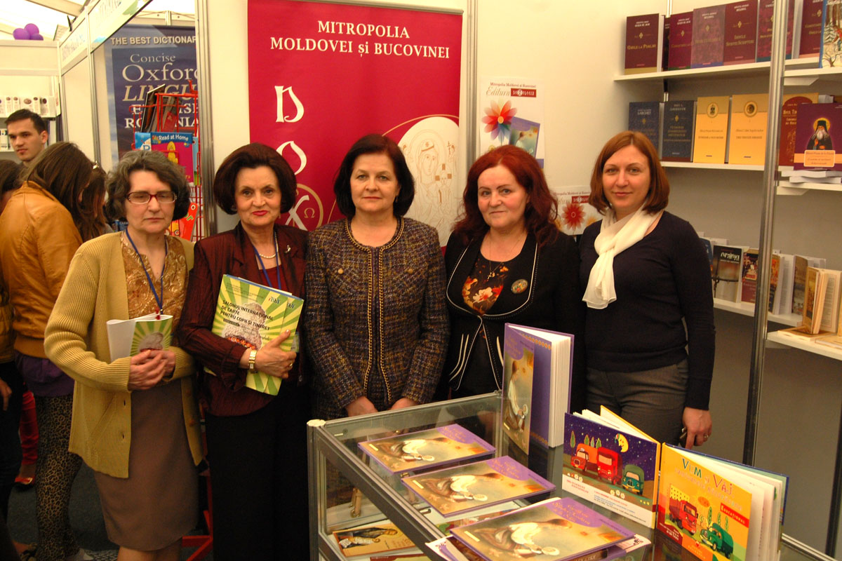 Editura Doxologia i-a întâlnit, la Chişinău, pe copiii Basarabiei