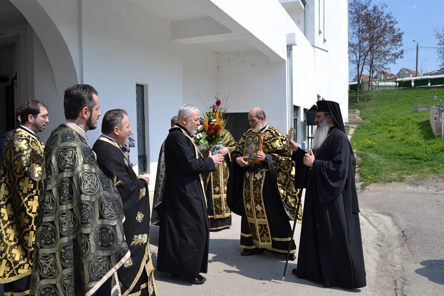 Oraşul Piatra Neamţ a primit vizita Înaltpreasfinţitului Mitropolit Teofan