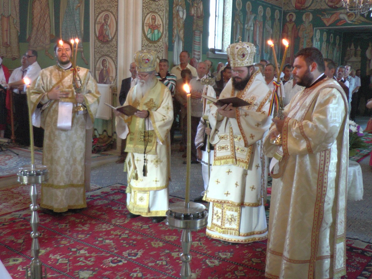 Prezenţă arhierească în parohia Slătioara, Protopopiatul Fălticeni Prezenţă arhierească în parohia Slătioara, Protopopiatul Fălticeni