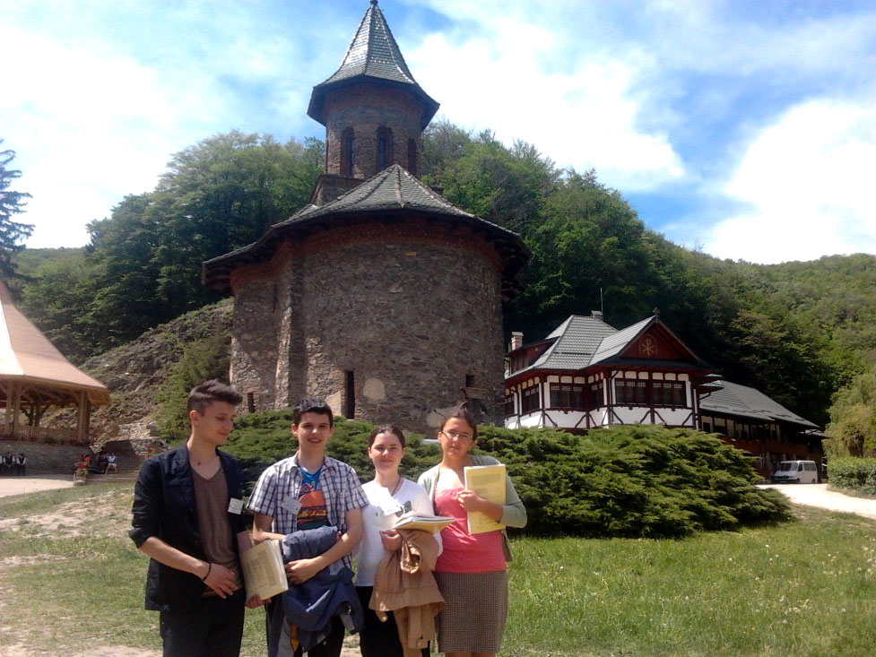 Rezultate meritorii ale Seminariilor teologice din cuprinsul Mitropoliei Moldovei şi Bucovinei, la Olimpiada Naţională de Religie