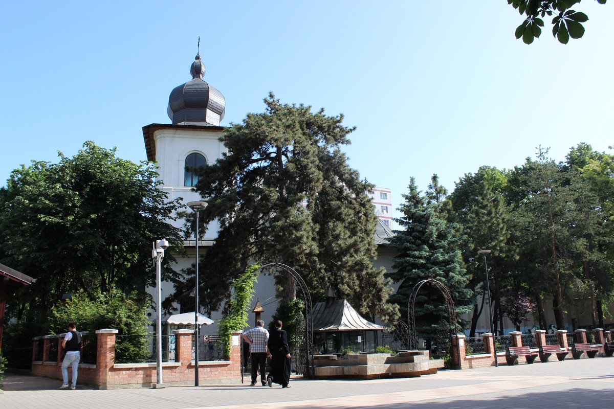 Dublă aniversare a Seminarului Teologic din Botoşani