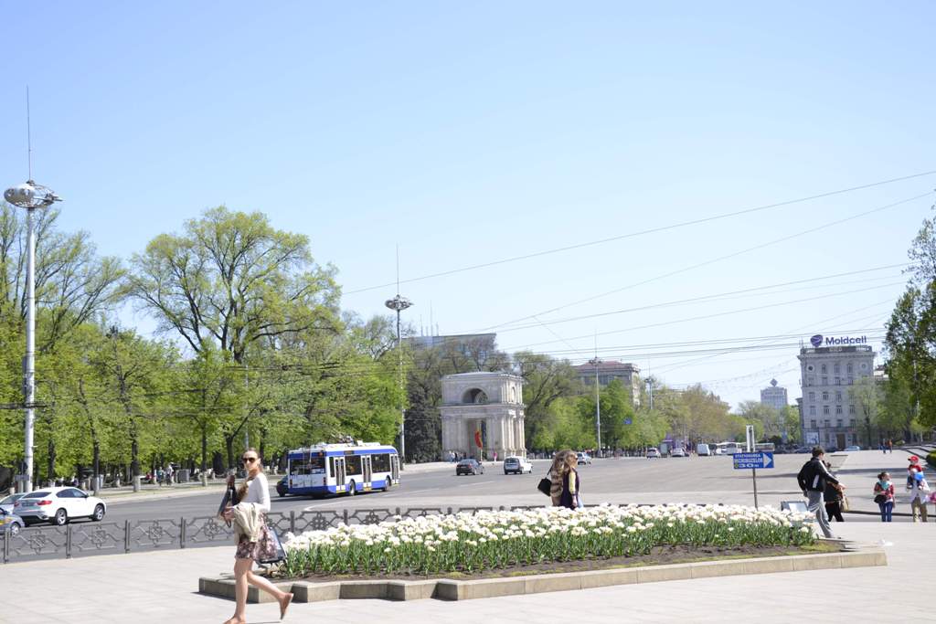 Moldoveni, deci români