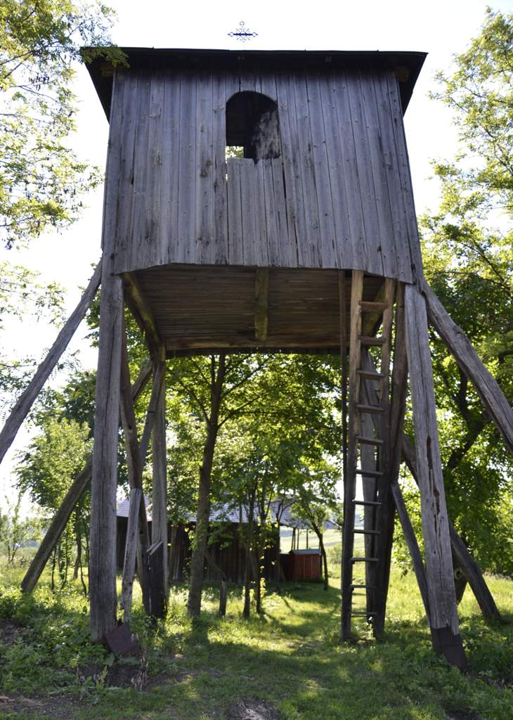 Bisericuţa de lemn, “inima Cerviceştilor”