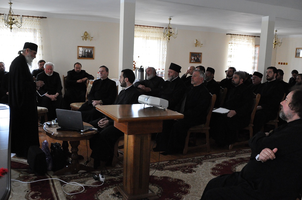 Conferinţa preoţilor Protopopiatului Câmpulung Moldovenesc Conferinţa preoţilor Protopopiatului Câmpulung Moldovenesc