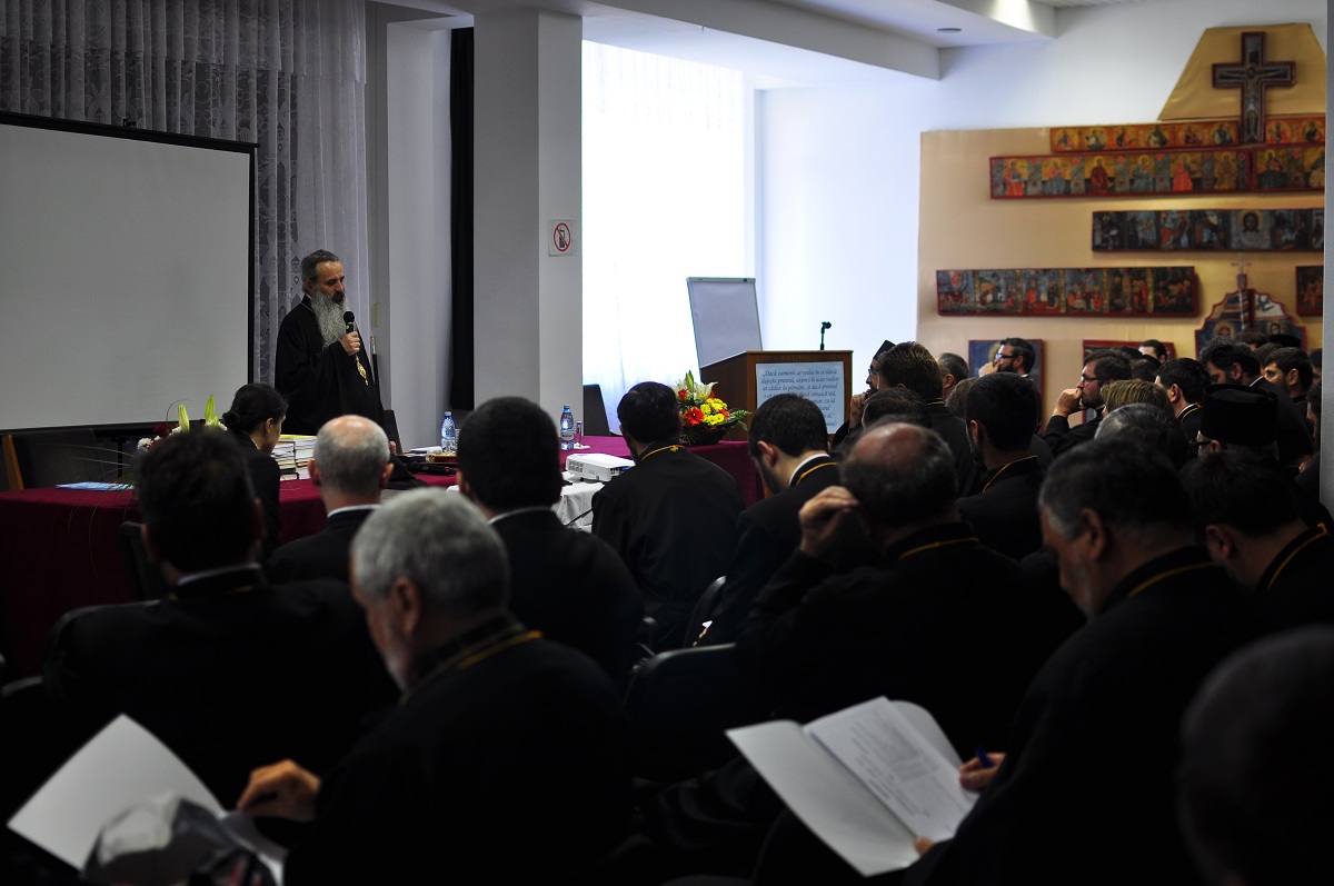 La Durău au debutat conferinţele semestriale preoţeşti ale Arhiepiscopiei Iaşilor