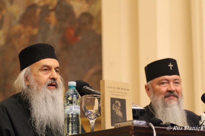 Părintele Rafail Noica a conferenţiat la Cluj, în prezenţa a mii de credincioşi Părintele Rafail Noica a conferenţiat la Cluj, în prezenţa a mii de credincioşi