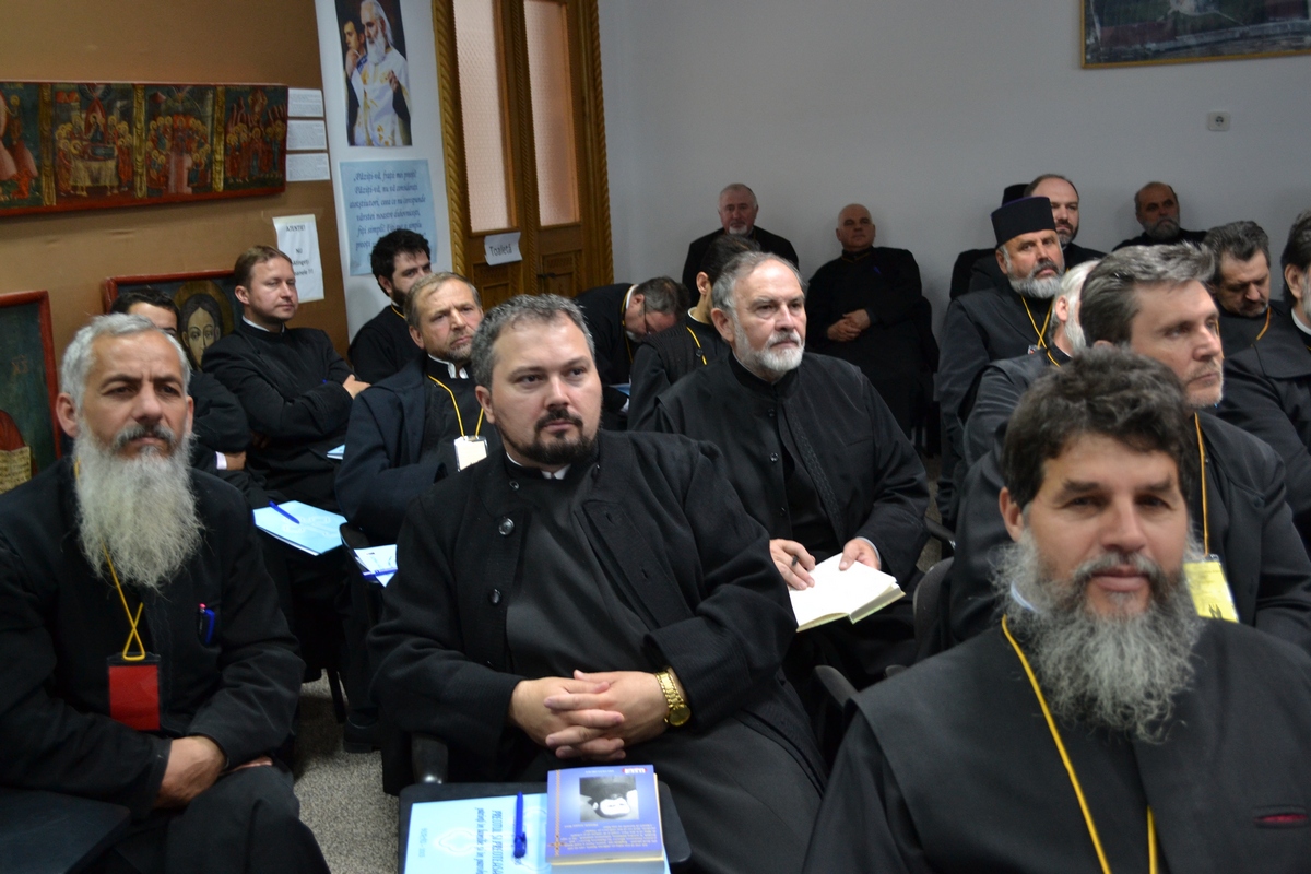 Preoţii Protopopiatului Piatra Neamţ, în conferinţă semestrială de primăvară Preoţii Protopopiatului Piatra Neamţ, în conferinţă semestrială de primăvară