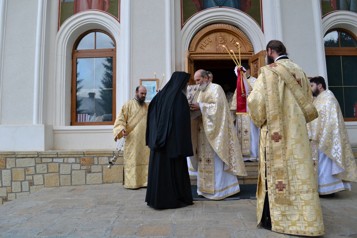 Preoţii Protopopiatului Piatra Neamţ, în conferinţă semestrială de primăvară Preoţii Protopopiatului Piatra Neamţ, în conferinţă semestrială de primăvară