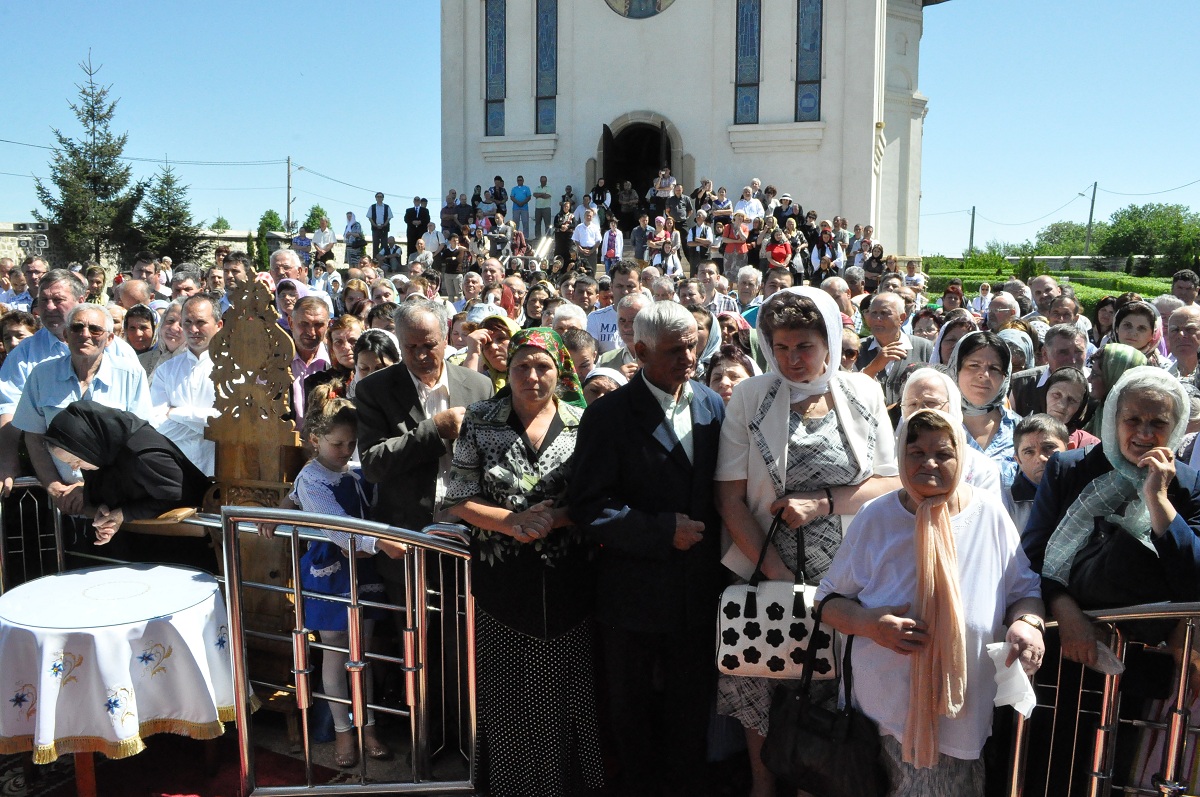 Altar de jertfă, sfinţit la Mănăstirea Hadâmbu