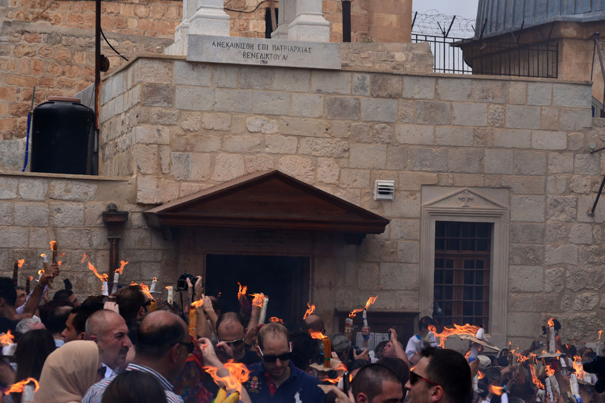 Lumina sfântă de la Ierusalim